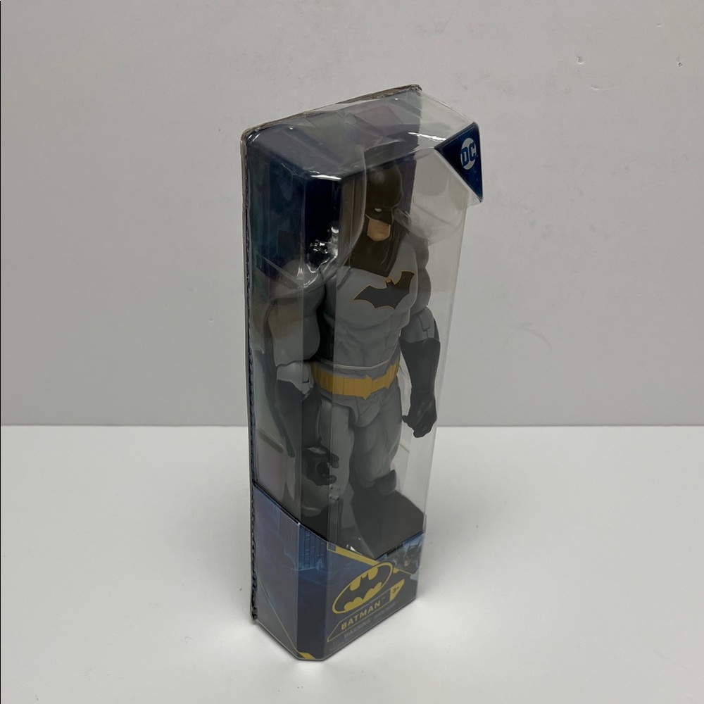 Batman Action Figure - NEW! - Picture 9 of 11